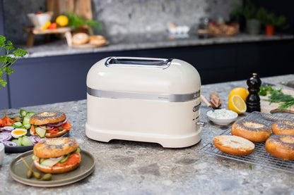KitchenAid Paket 1, Toaster + Brötchenaufsatz Artisan 5KMT2204