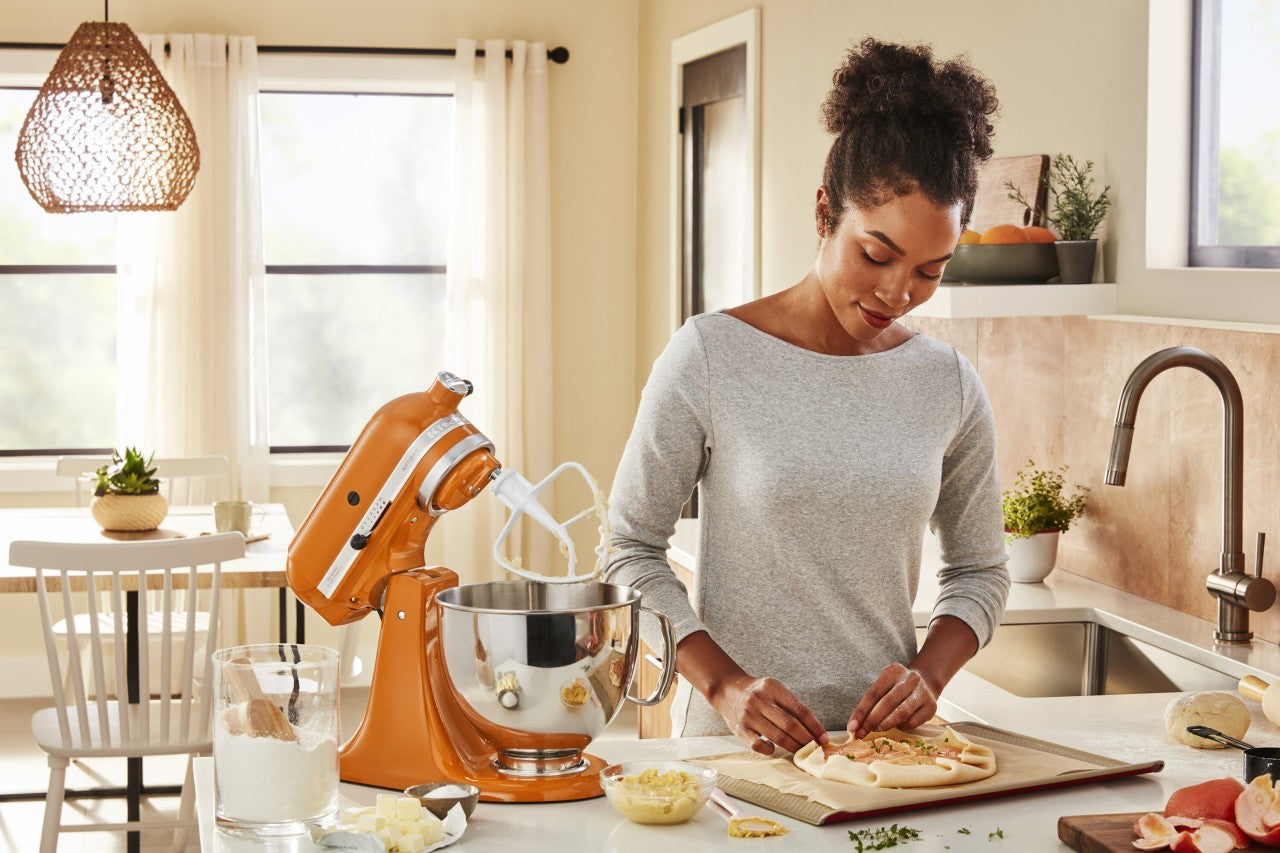KitchenAid 4,8 L 5KSM175 Artisan Küchenmaschine Steellover mit Edelstahl-Werkzeugen